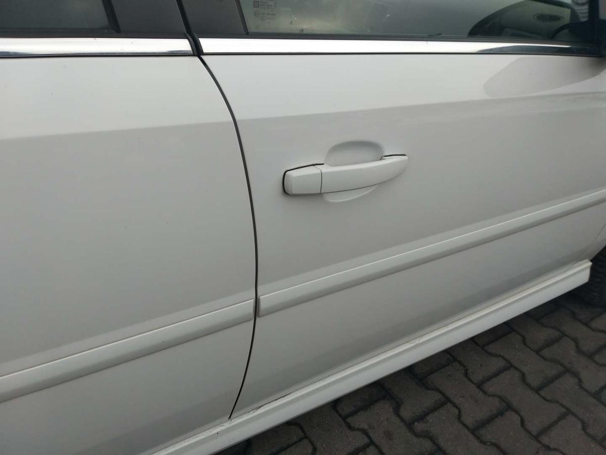 Opel Signum original T&uuml;r vorn rechts Z474 Casablancaweiss Rohbau Bj.2006